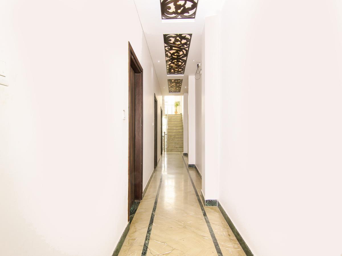 Oyo 6780 Hotel Shiva Grand Chinhat Экстерьер фото